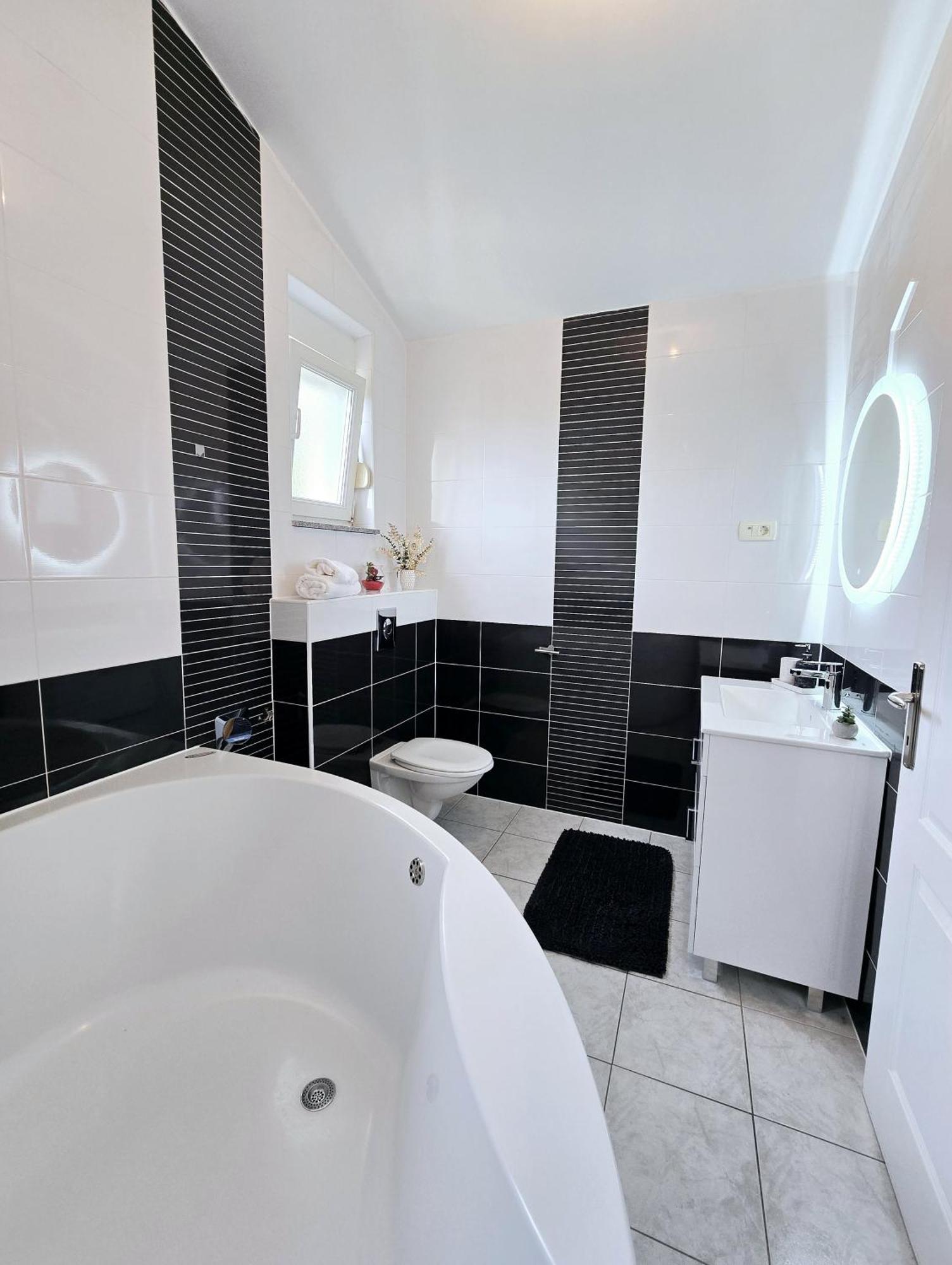 Villa Matanovi Dvori Podstrana Luaran gambar